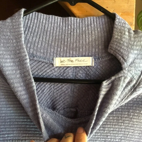 Free People Oversized Mock Neck Drop Shoulder Waffle Tunic Top Size Small - Picture 3 of 6